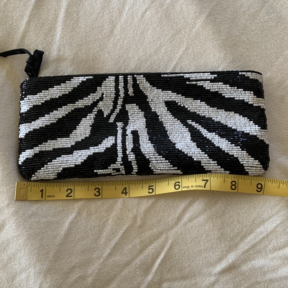 Neiman Marcus beaded clutch/make up bag - Picture 3 of 4